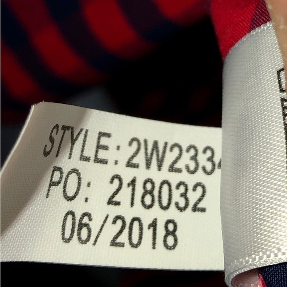 đź§§Vineyard Vines Gingham Check Classic Button Down Shirt - Picture 16 of 16